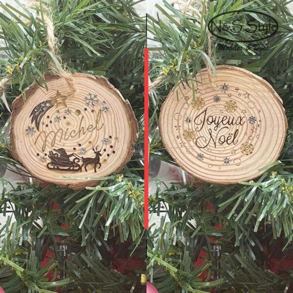 Boule de Noël – Rondin de bois Traineau étoilé personnalisé