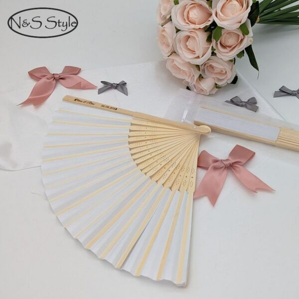 Eventail bois gravé personnalisé pour fête mariage anniversaire cadeau