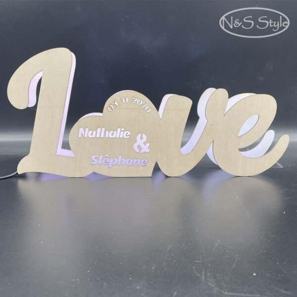 Décoration lumineuse ou centre de table LOVE en bois et led personnalisable