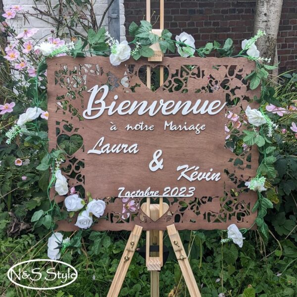 Panneau pancarte de bienvenue en bois.